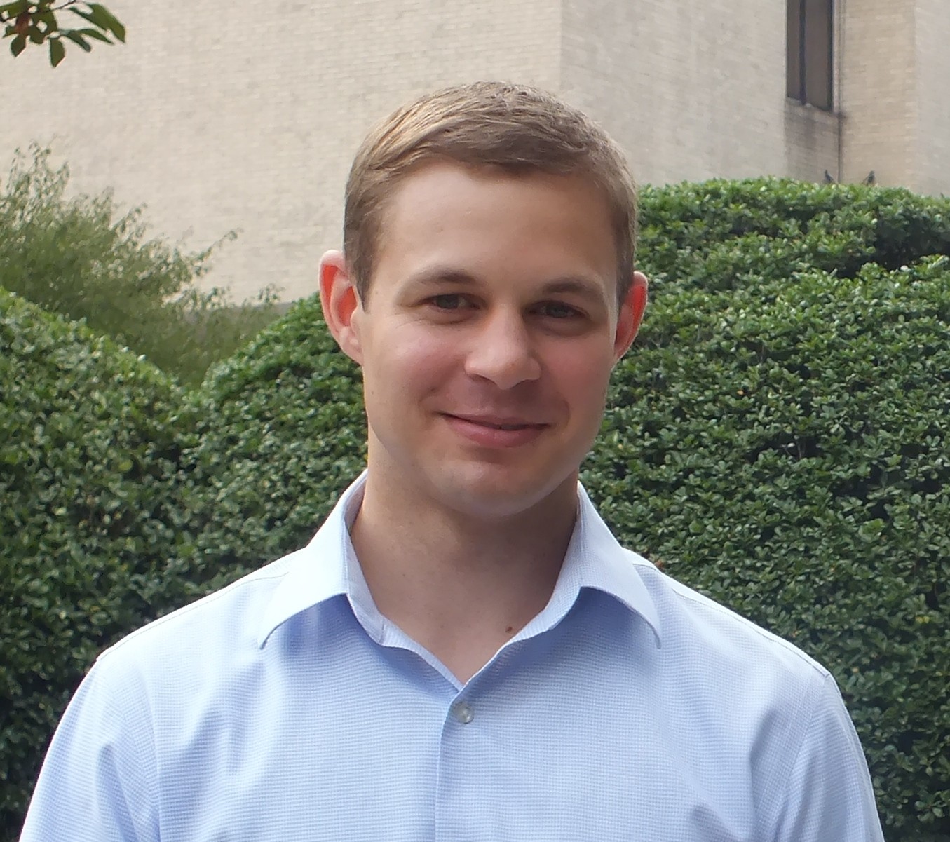 Professor Ryan Loxton